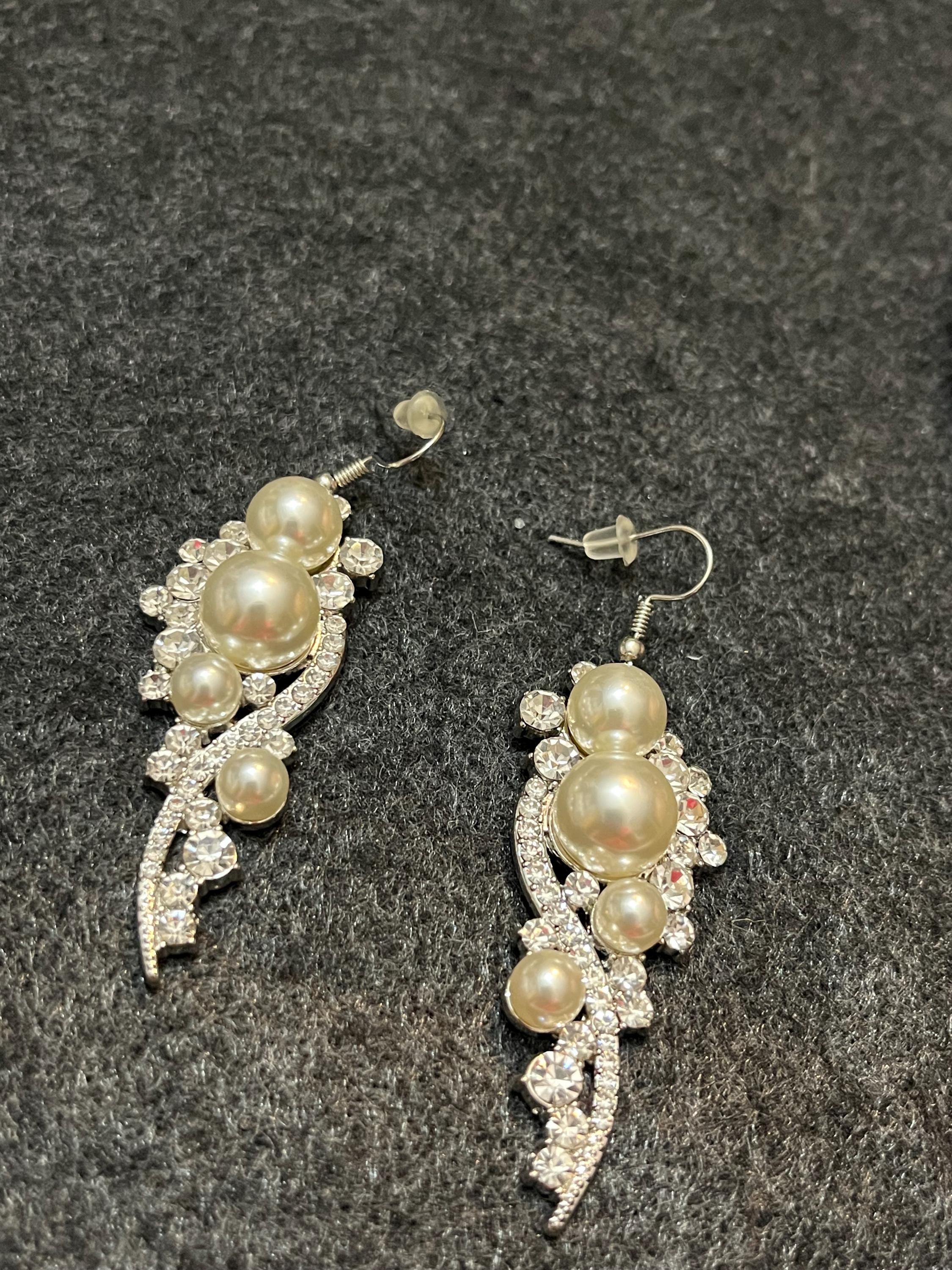 Pearl Bridal Jewelry Set, Necklace Earrings Bracelet, Rhinestone Elegant Wedding Accessory