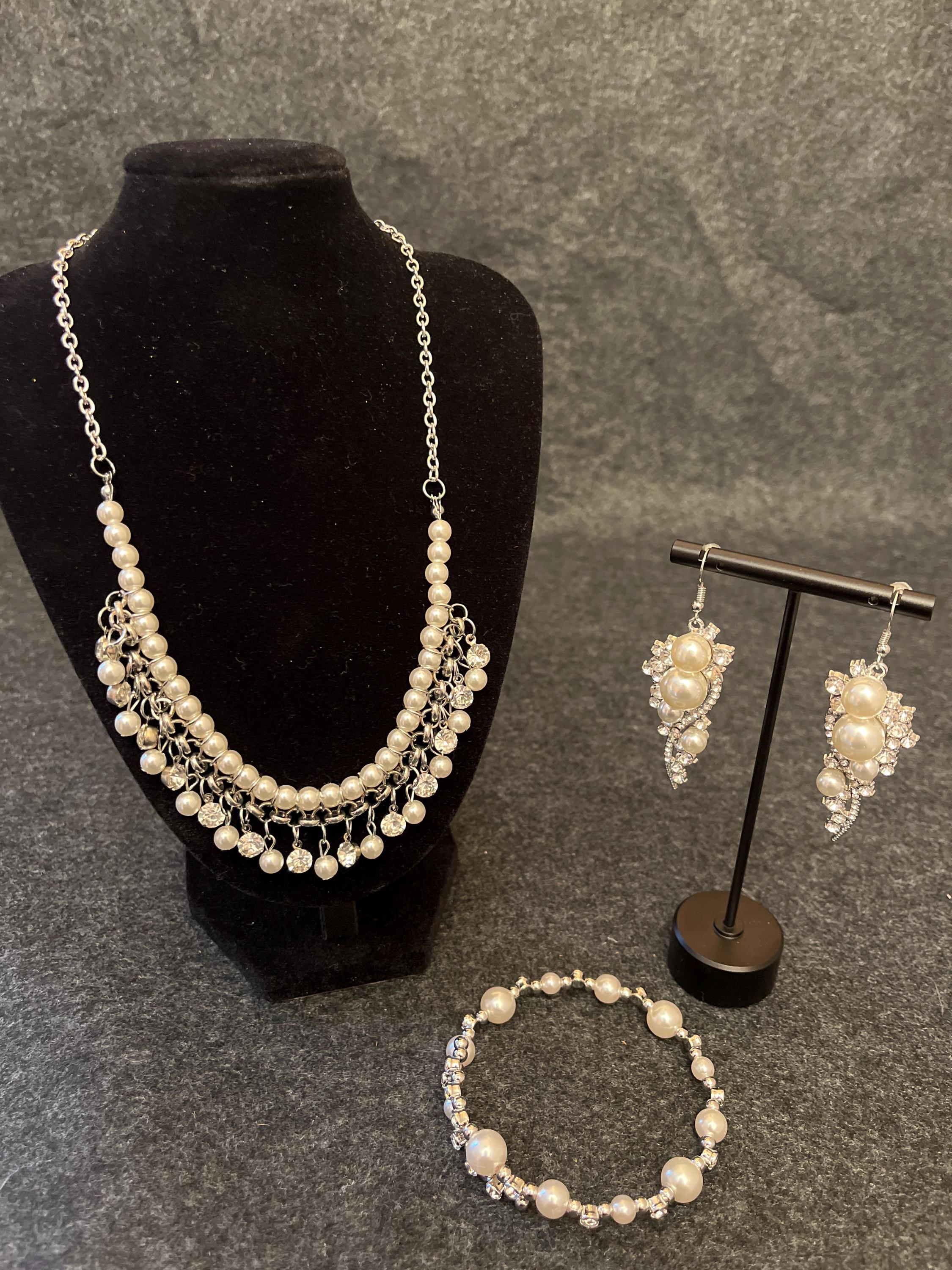 Pearl Bridal Jewelry Set, Necklace Earrings Bracelet, Rhinestone Elegant Wedding Accessory